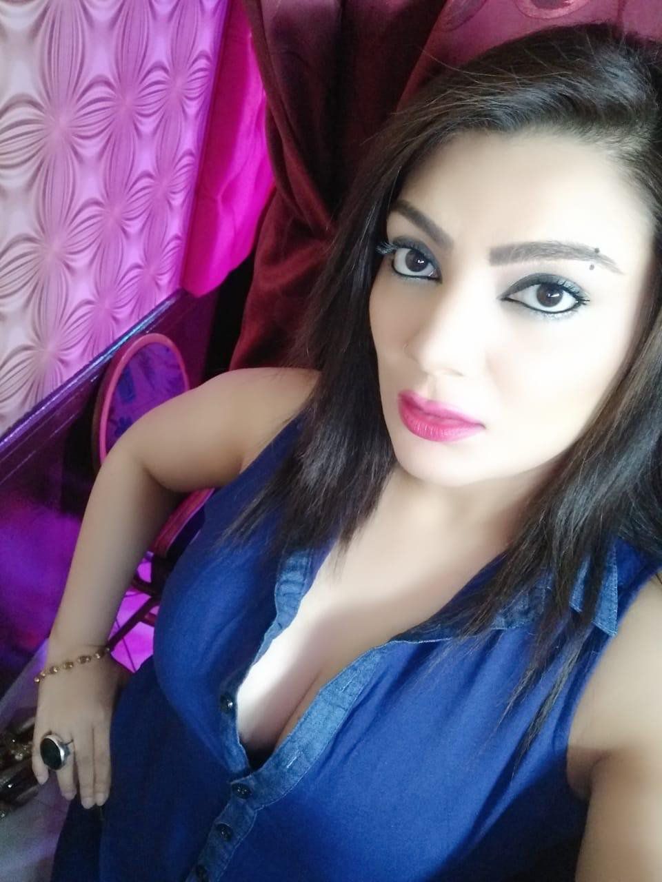 Escorts United Arab Emirates Ghazal Busty Milf