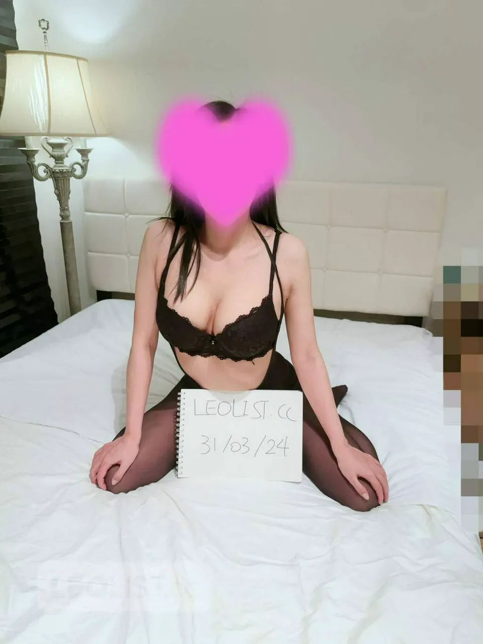 Escorts Markham, Ontario NEW GIRL SARA  BUSTY BBBJ SERVICE QUEEN -