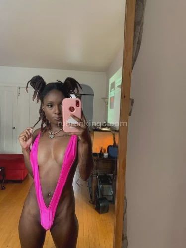 Escorts Chicago, Illinois Nina Your Sweet Treat