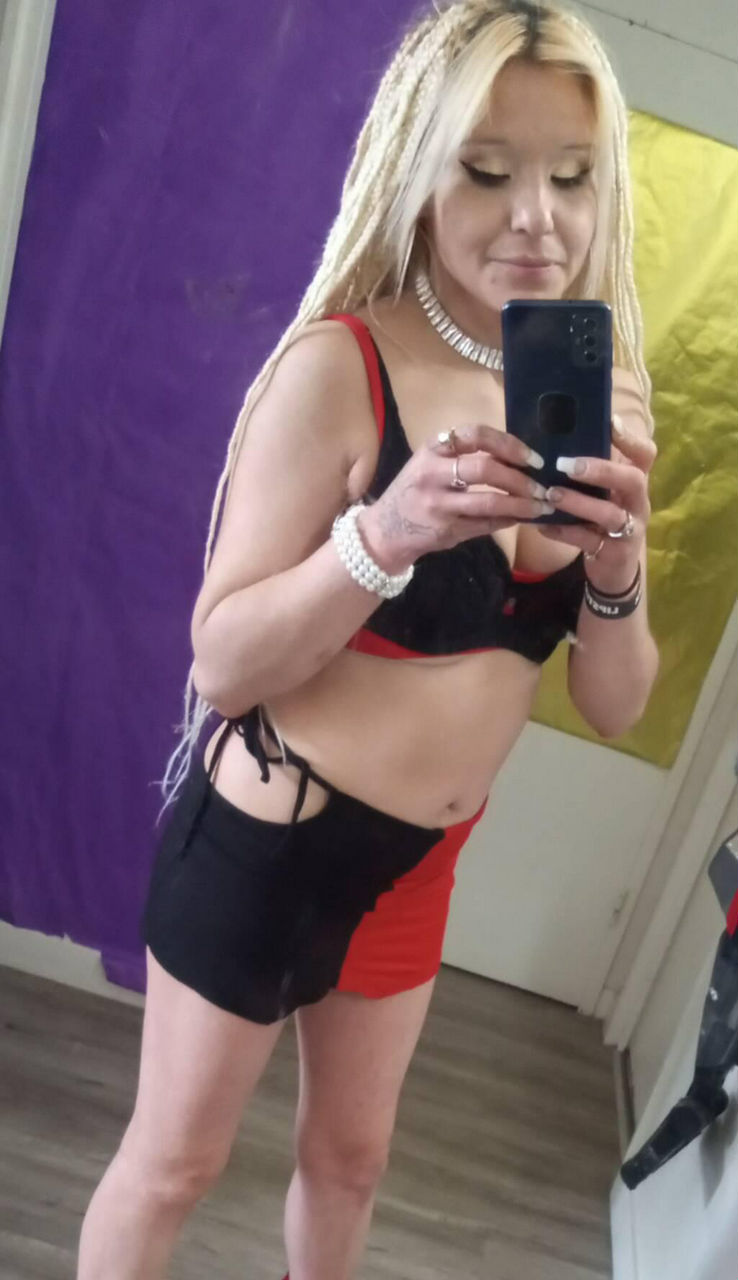 Escorts Winnipeg, Manitoba princess patience