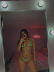 Escorts Queens, New York Lina