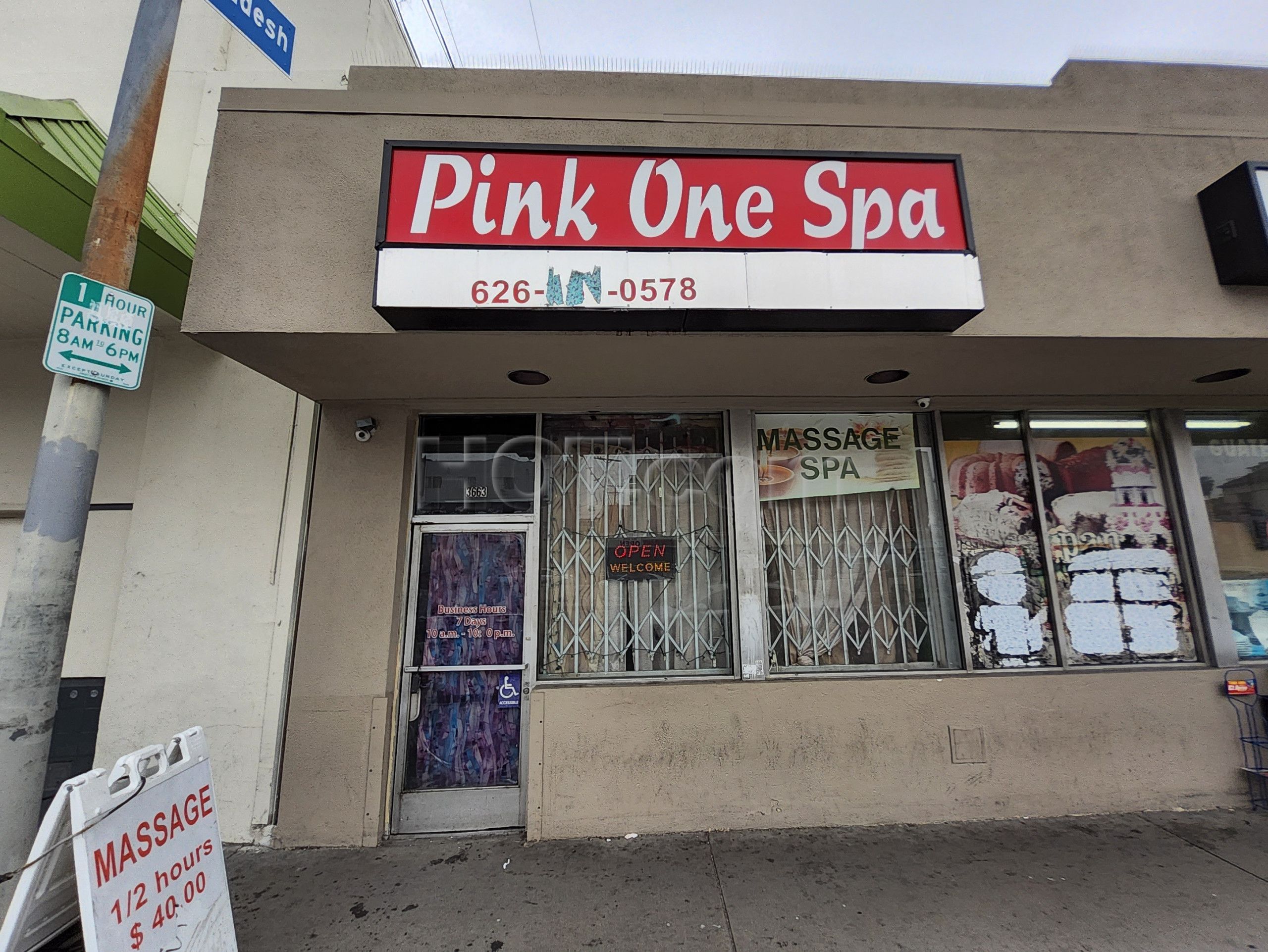 Los Angeles, California Pink One Spa