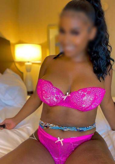 Escorts Mississauga, Ontario Beautiful BLACK Girl. TINY SPINNER / WET & JUICY