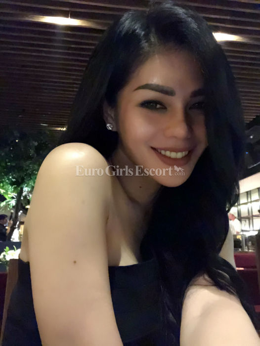 Escorts Jakarta, Indonesia Aesha shemale ladyboy