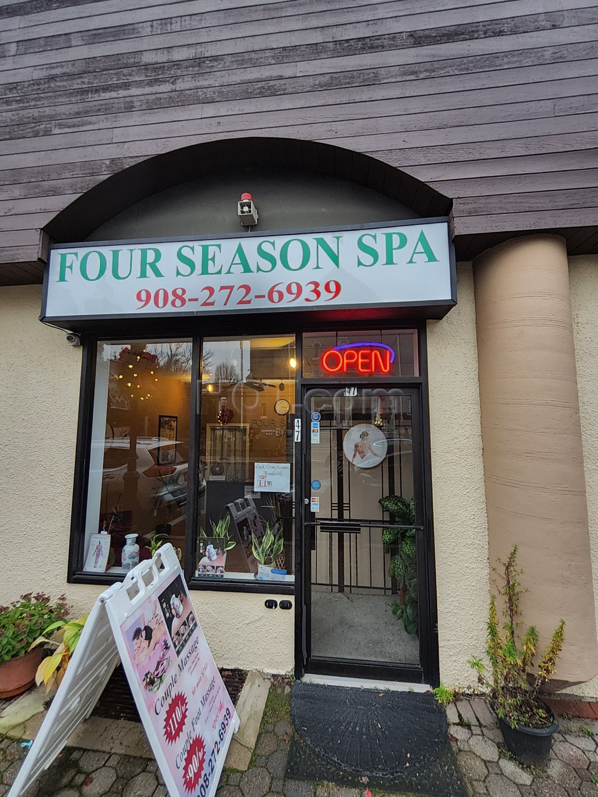 Cranford, New Jersey Four Season Spa