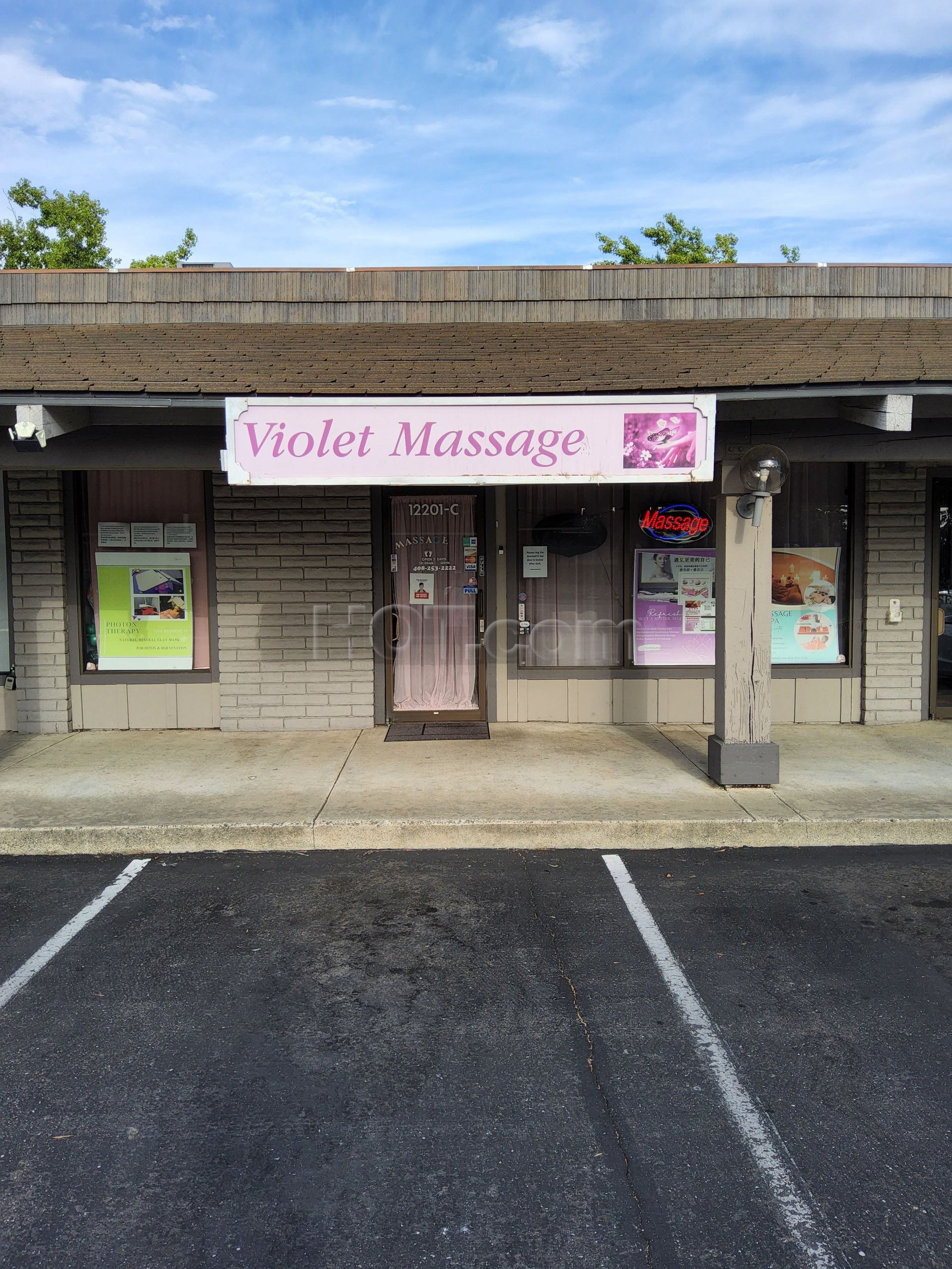 Saratoga, California Violet Massage