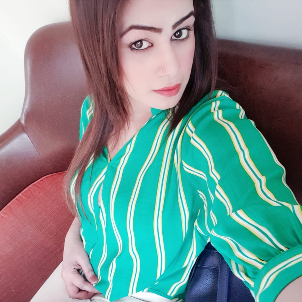 Escorts Abu Dhabi, United Arab Emirates Javeria Indian Girl