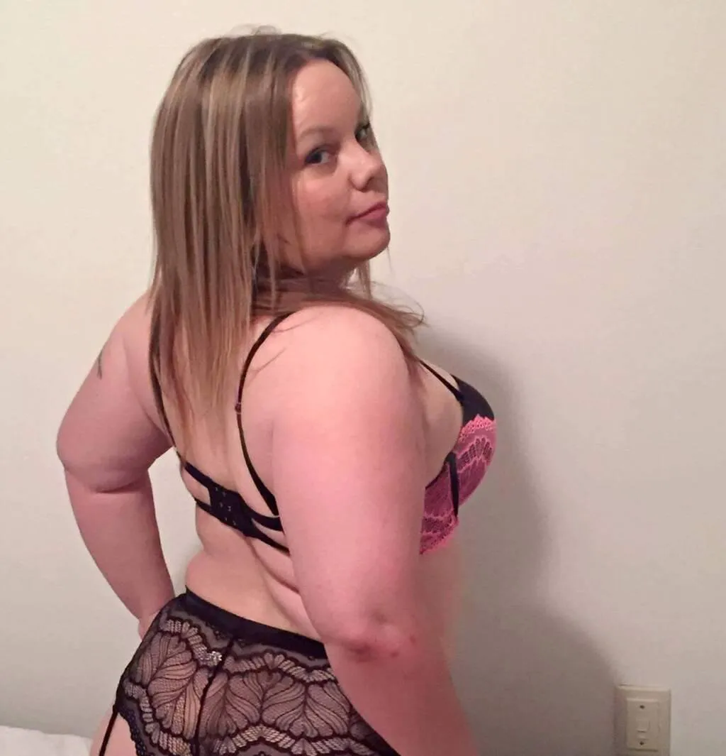 Escorts Montreal, Quebec Sandyxox