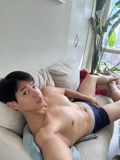 Escorts Midtown, Tennessee Cute Asian Masseur