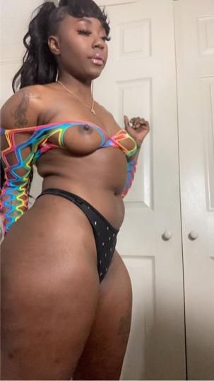 Escorts Dayton, Ohio Princess here💦💦 Sneak 👀 and Play💦🍑🍑With Thick💦🍑 Sexy guy need💦🍑 💦Wanna fuck me ,let's play  28 -