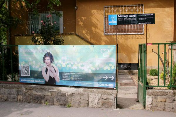 Massage Parlors Budapest, Hungary Massage Island - Salon 4.