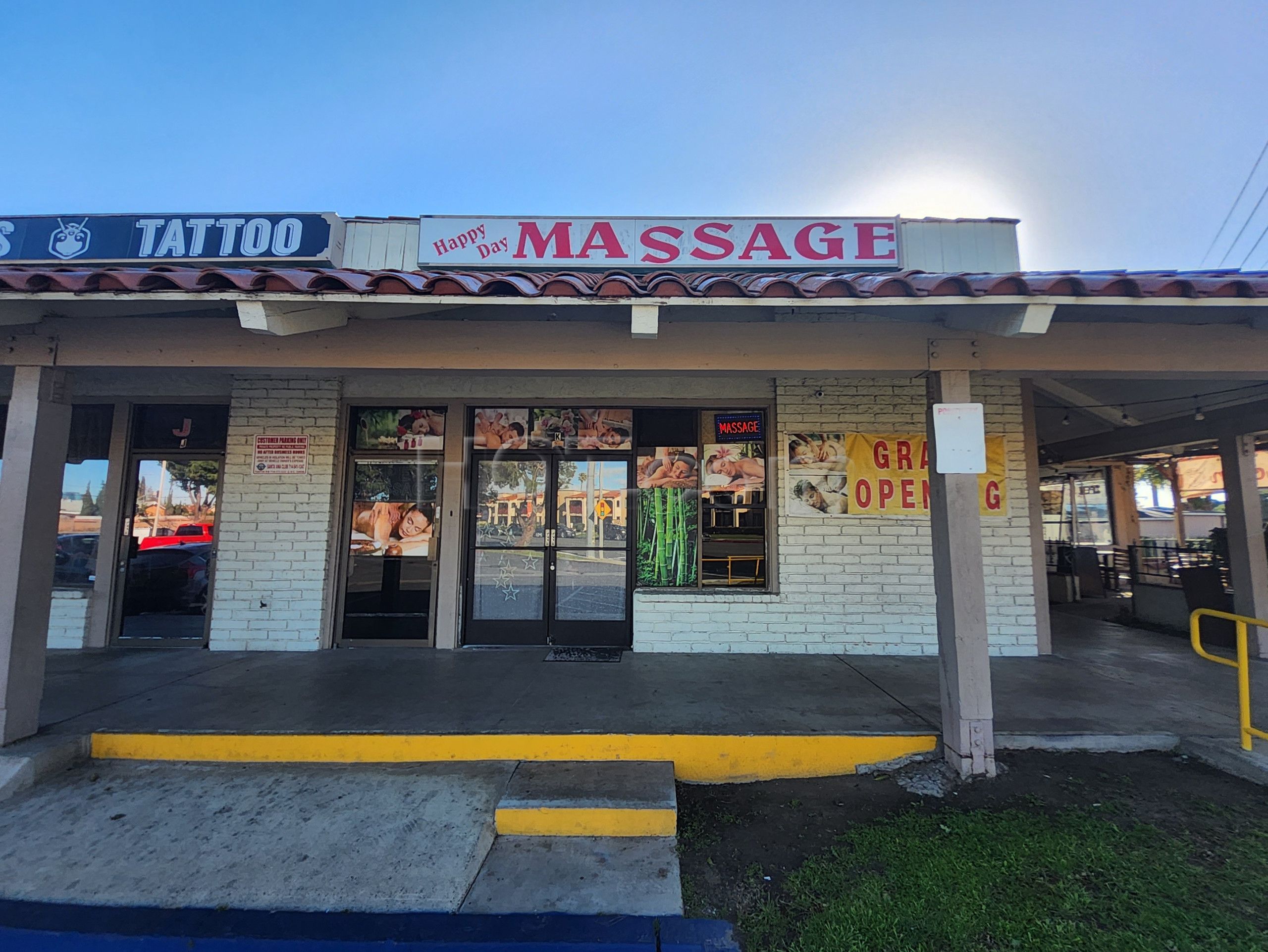 Tustin, California Happy Day Massage