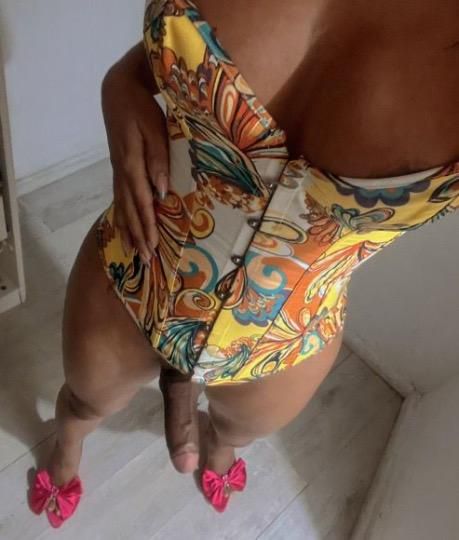 Escorts Queens, New York Brenda