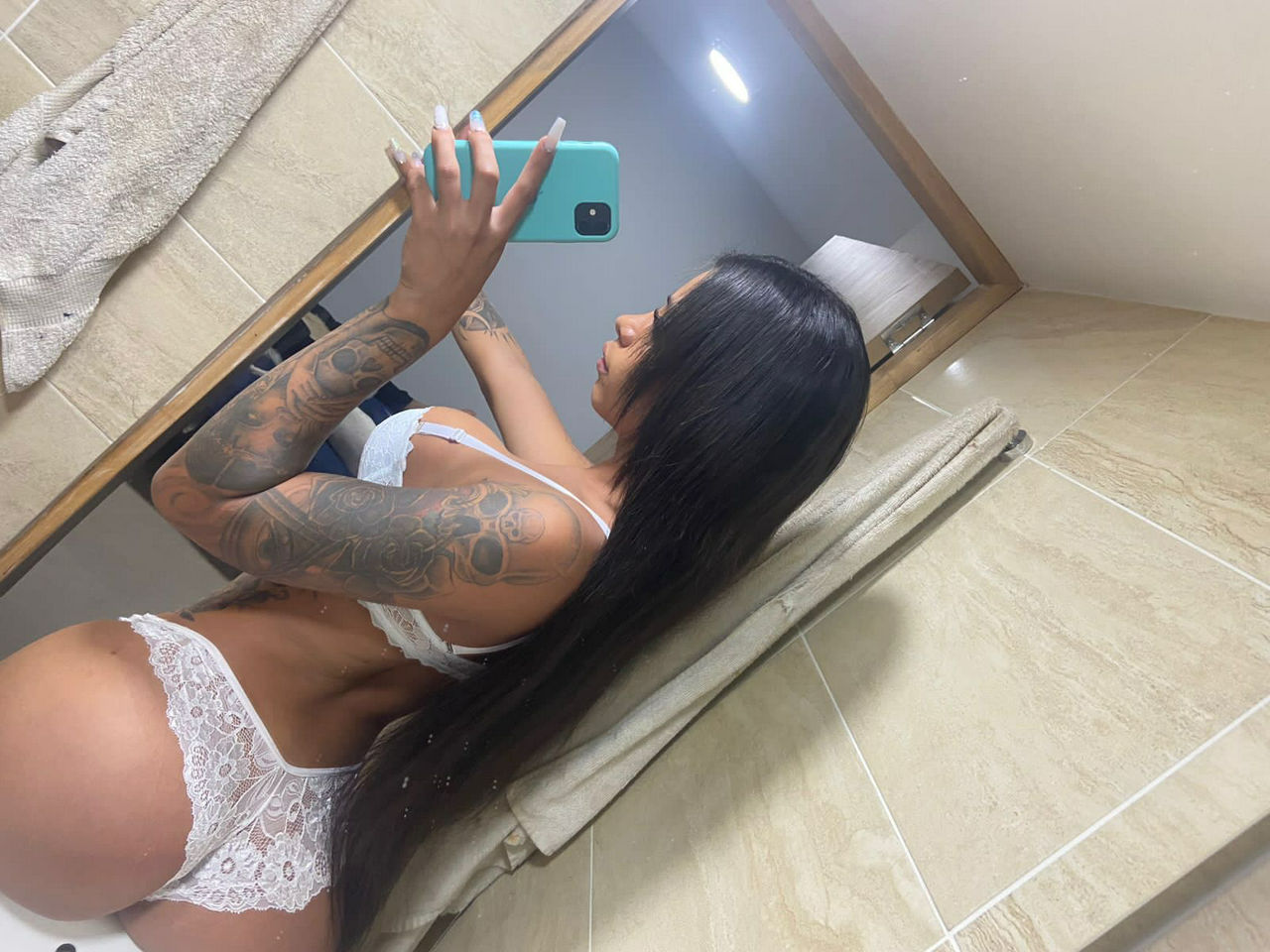 Escorts Medellin, Colombia Melany