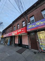 Elmhurst, New York Rainbow spa