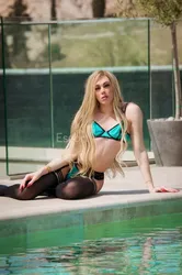 Escorts Greece Sweet Blond