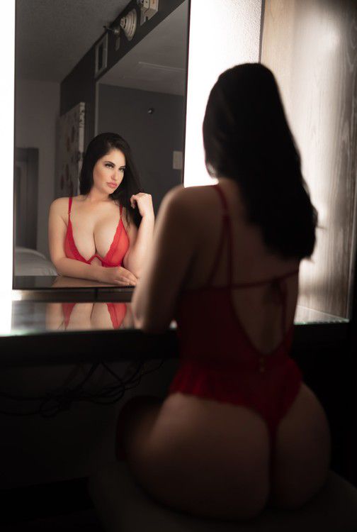 Escorts Dublin, California Emmalovee