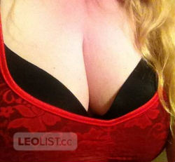 Escorts Edmonton, Alberta Mona