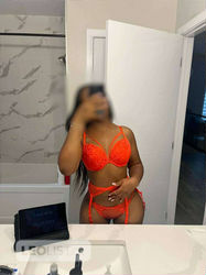 Escorts Ottawa, Ontario TIRED OF FAKE WOMEN? CHOOSE DINA ;) ! THE PETTIEST EBONY!!