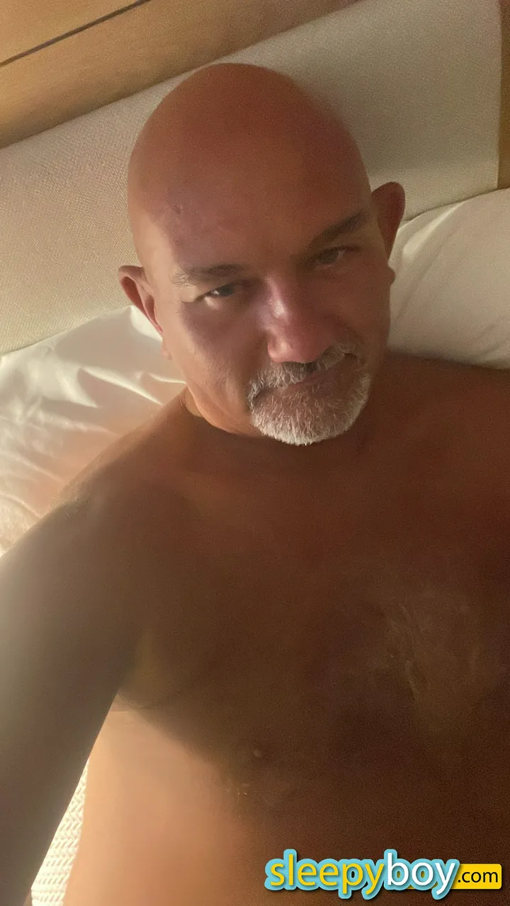 Drew,  49yrs 
								Huddersfield, UK - YorkshireHumber