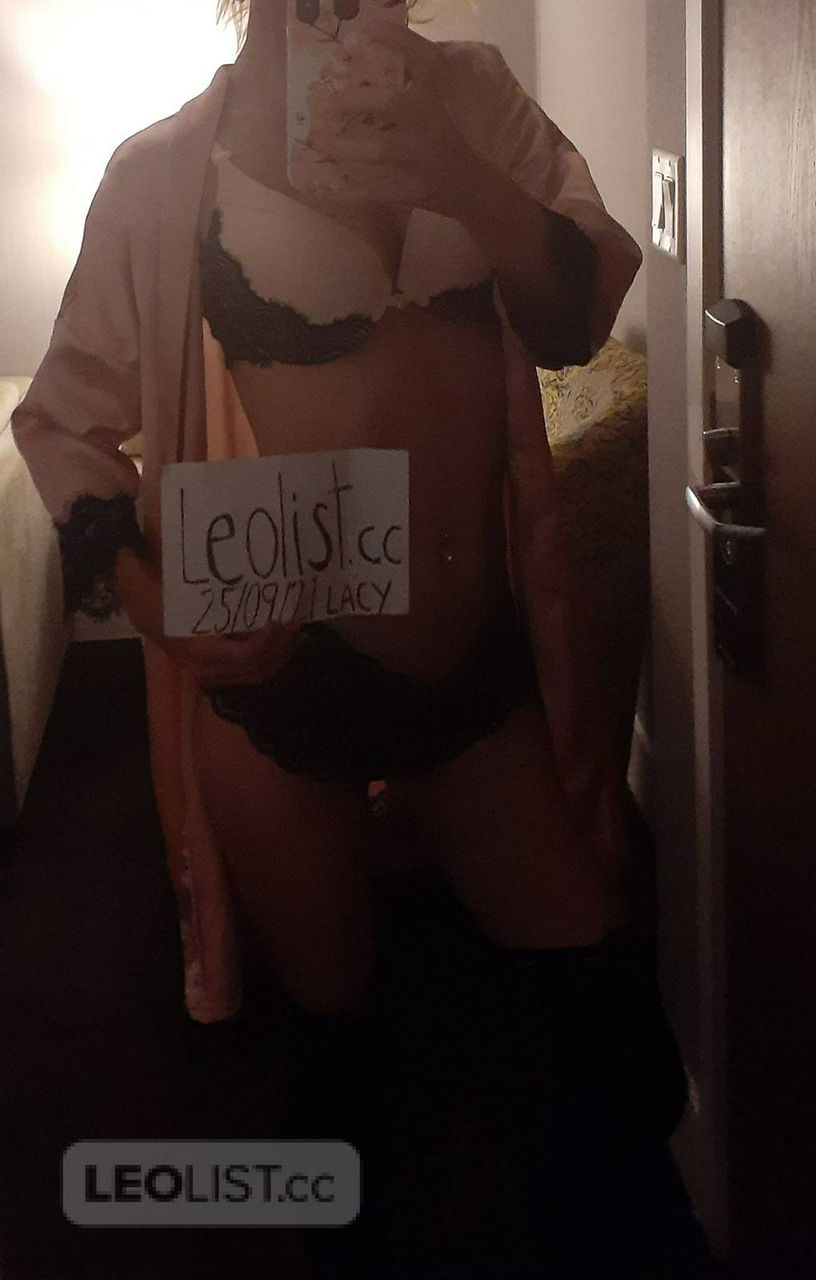 Escorts Hamilton, Ontario Lacy