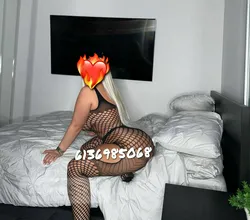 Escorts Ottawa, Ontario INCALL STLAURENT>French BlOndY *Thick Beauty< So juicy&WeT!!