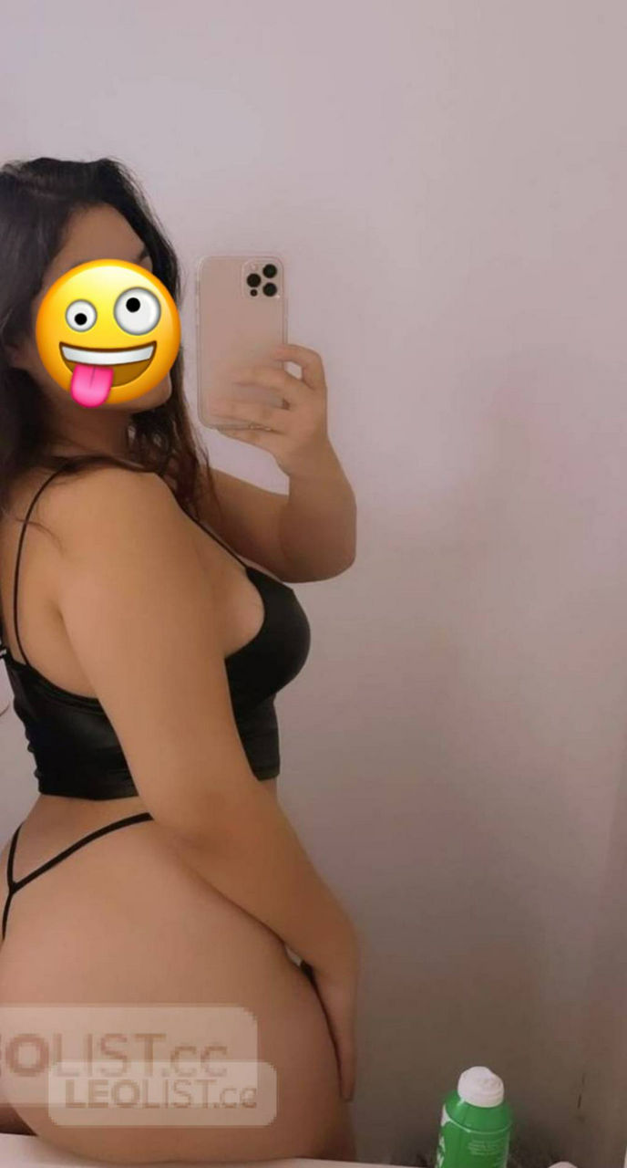 Escorts Markham, Ontario INDIAN PARTY GIRL READY 2 PLAY! DONG OUT CALLS!