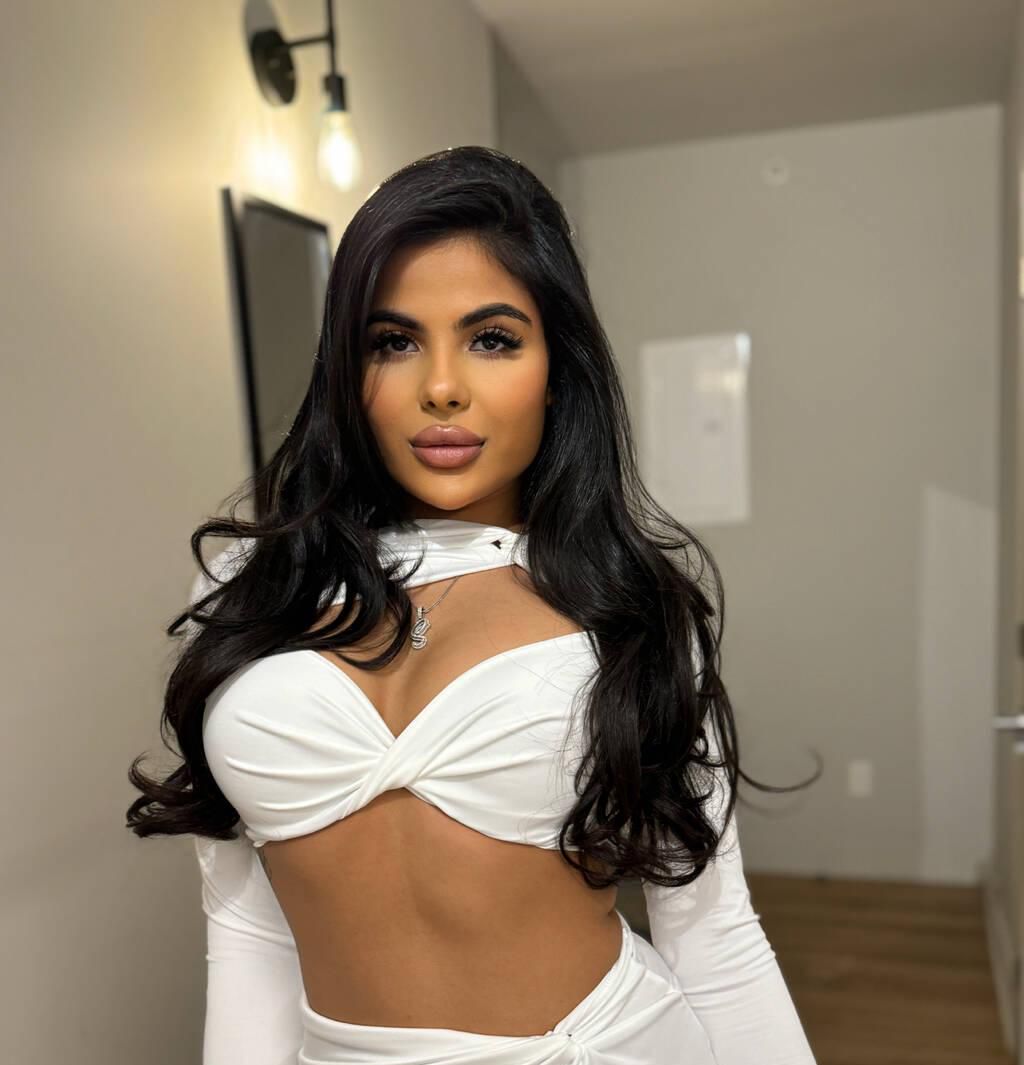 Escorts Toronto, Ontario Maya Lopez