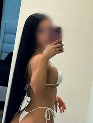 Escorts Edmonton, Alberta Vanessa