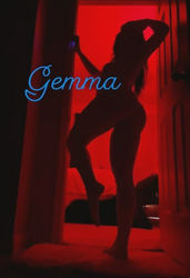 Escorts Phoenix, Arizona Sexy, petite, with strong hands!’