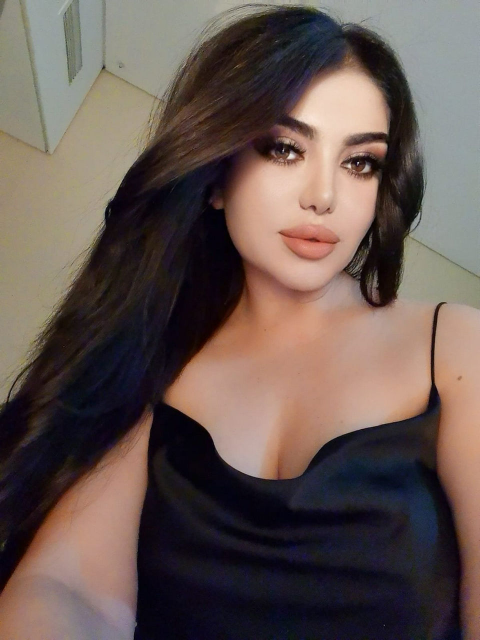 Escorts Dubai, United Arab Emirates Kalina Big Boob's