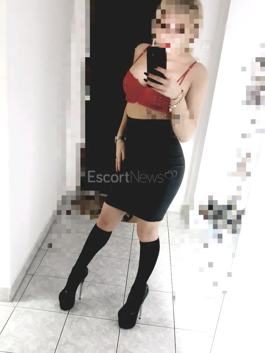 Escorts Romania Nicoll