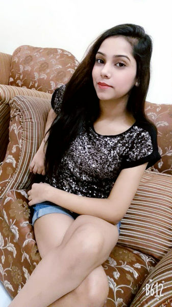 Escorts Abu Dhabi, United Arab Emirates Ananya Indian Girl