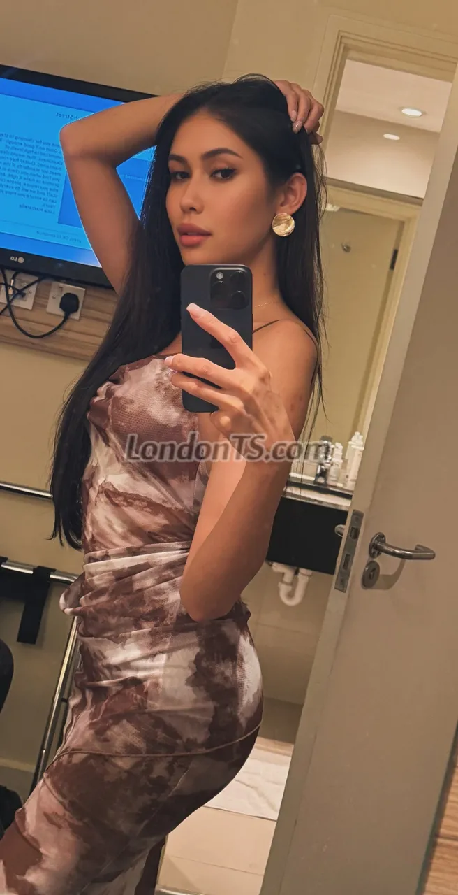 Escorts London, England Filipina Georgina