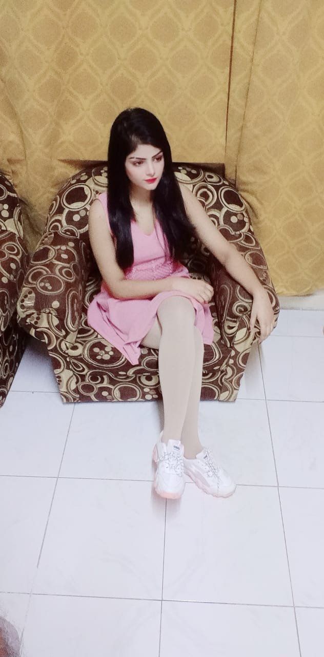 Escorts United Arab Emirates Pavitra Indian Girl