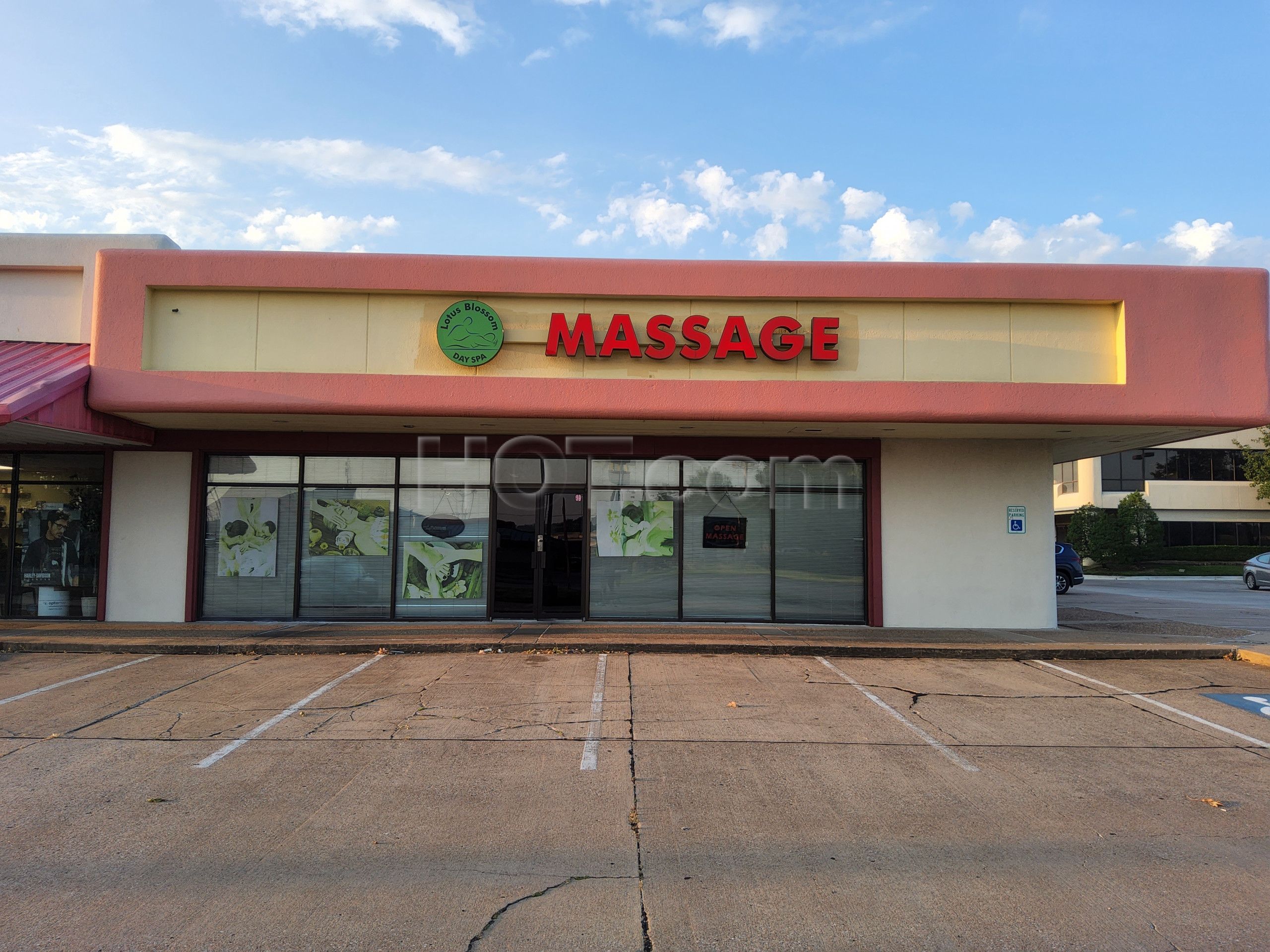 Tulsa, Oklahoma Lotus Blossom Day Spa