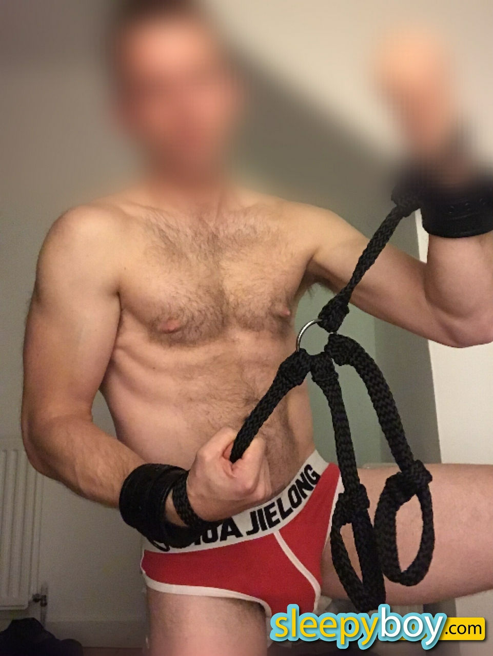 Liam,  32yrs 
								Nottingham, UK - Midlands