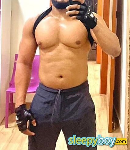 Ceejay,  38yrs 
								Edinburgh, UK - Scotland