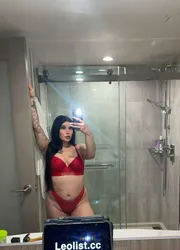 Escorts Montreal, Quebec Rosa