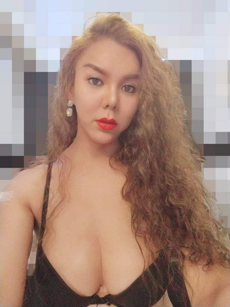 Escorts Manila, Philippines Queen YummyTsPatricia