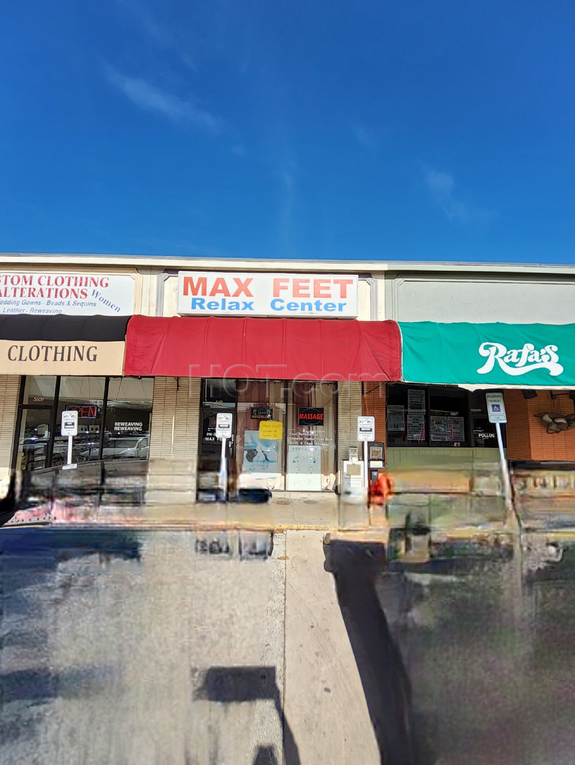 Dallas, Texas Max Feet Relax Center