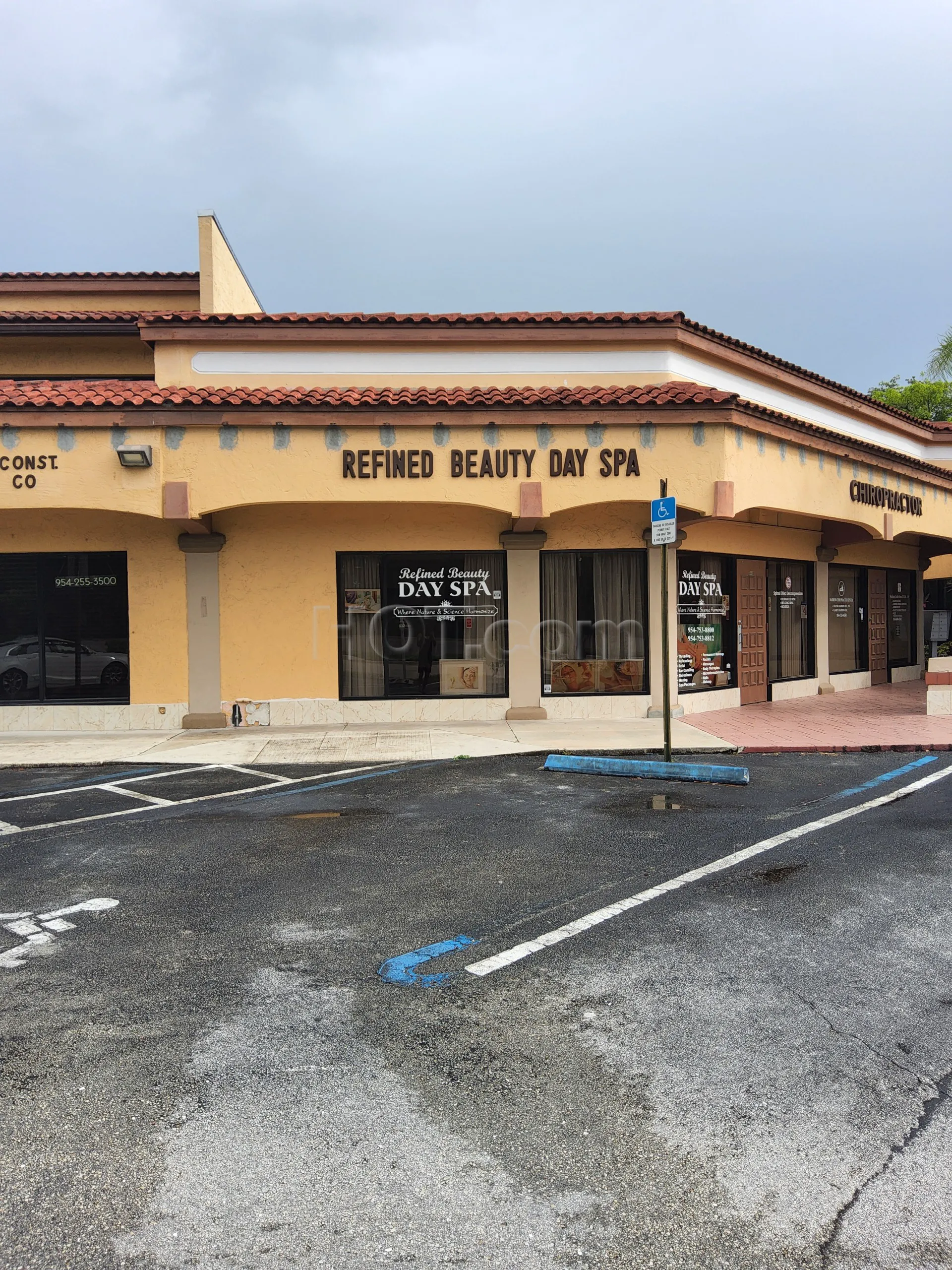 Coral Springs, Florida Refined beauty day Spa