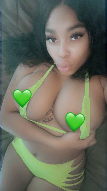 Escorts Manassas, Virginia ~Busty bombshell ~PRO