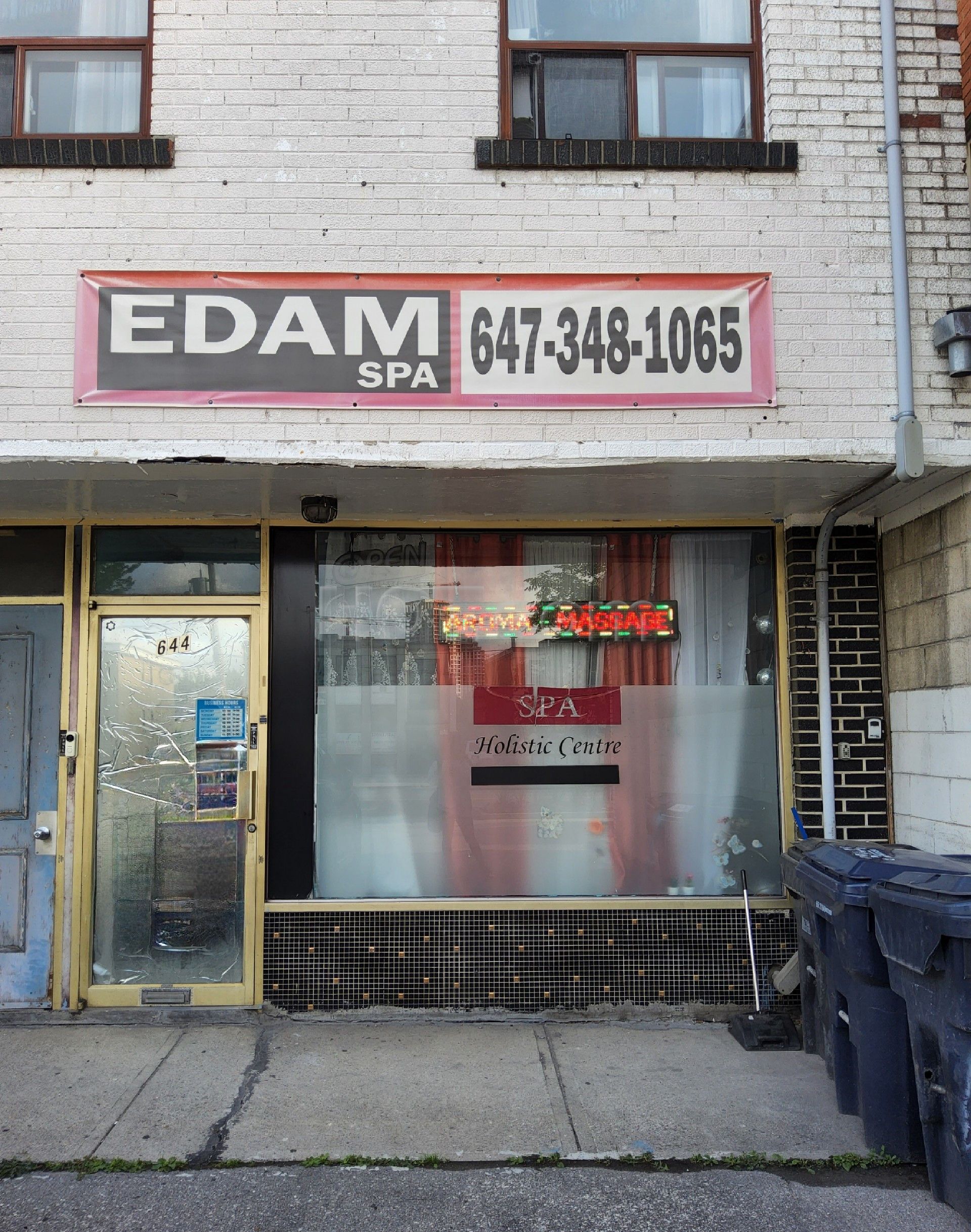 North York, Ontario Edam Spa