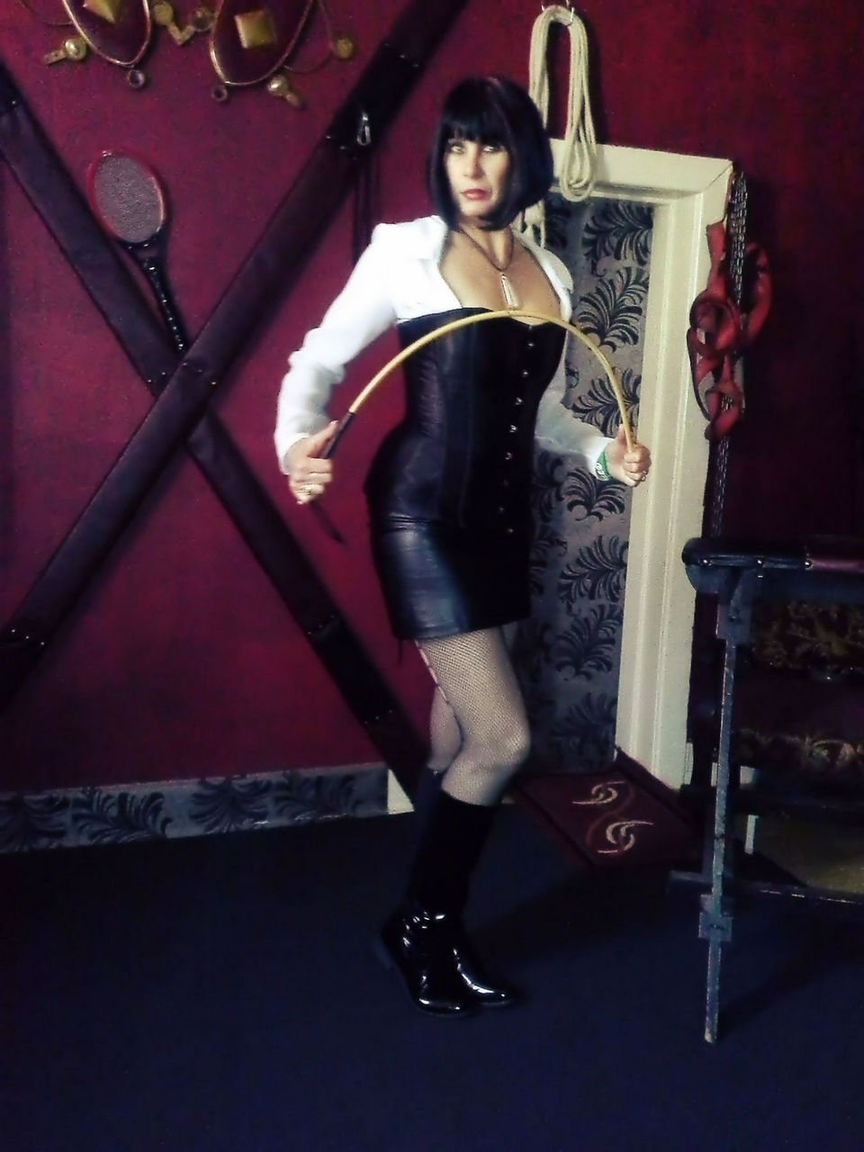 Escorts Johannesburg, South Africa Dominatrix Miss Gail