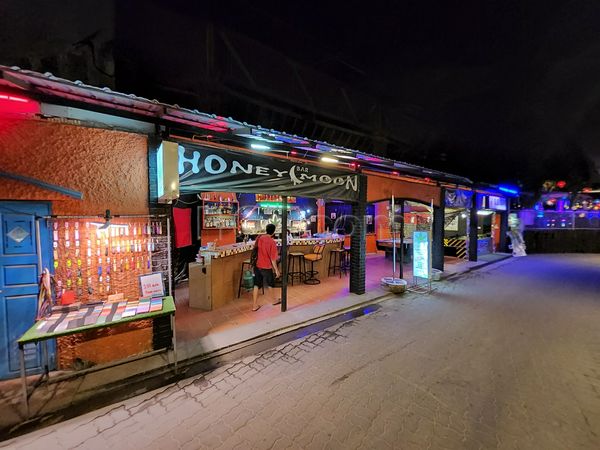 Ko Samui, Thailand Honey Moon Bar