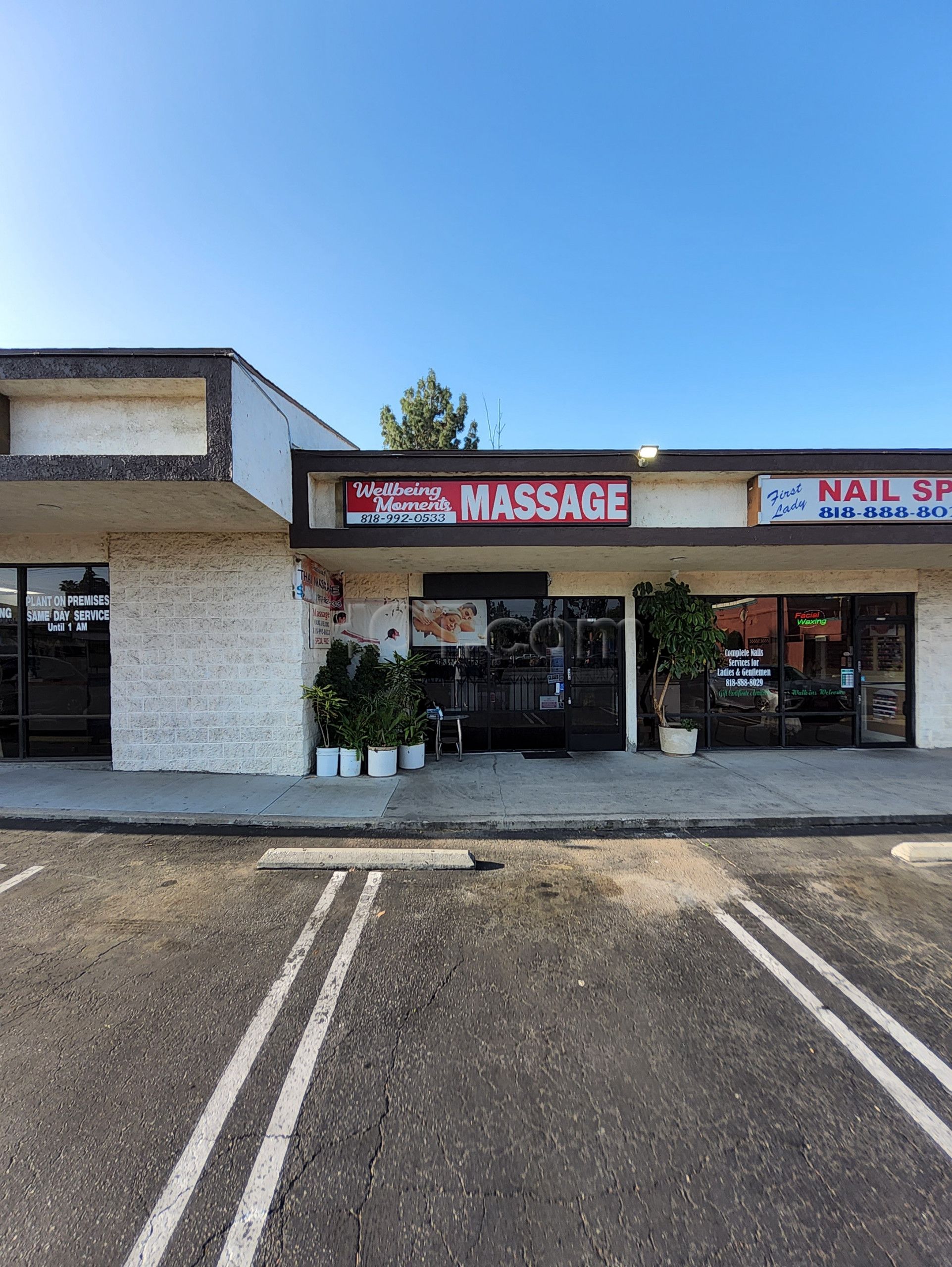 Canoga Park, California Wellbeing Moments Massage