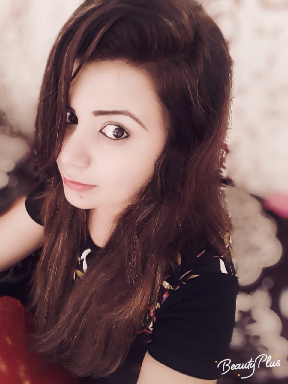 Escorts Abu Dhabi, United Arab Emirates Aliya Indian Girl