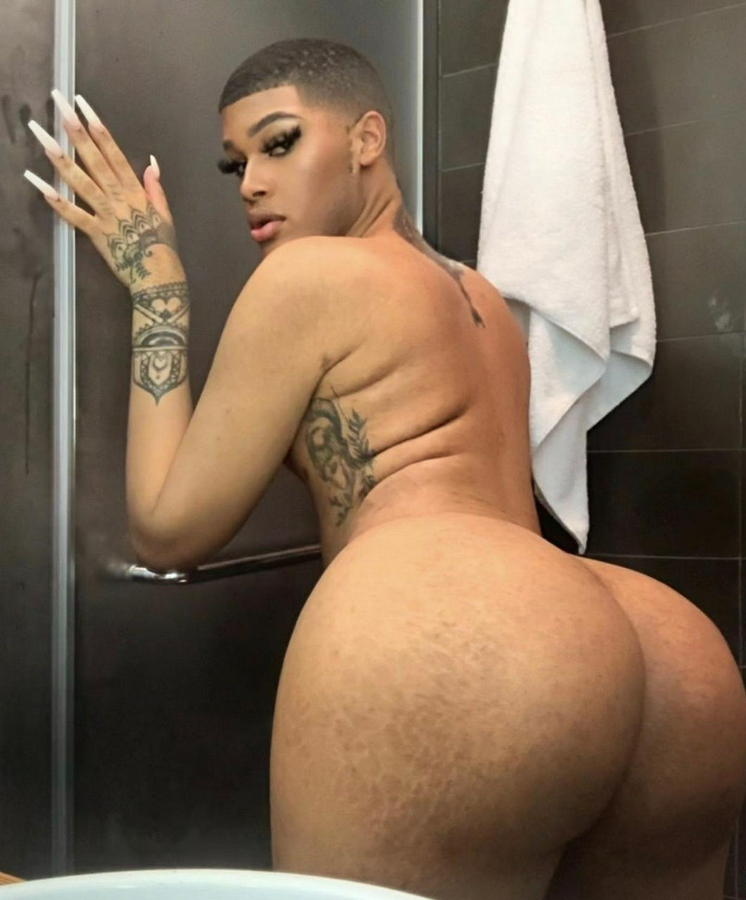 SISI🍑XL🍆VIP💅