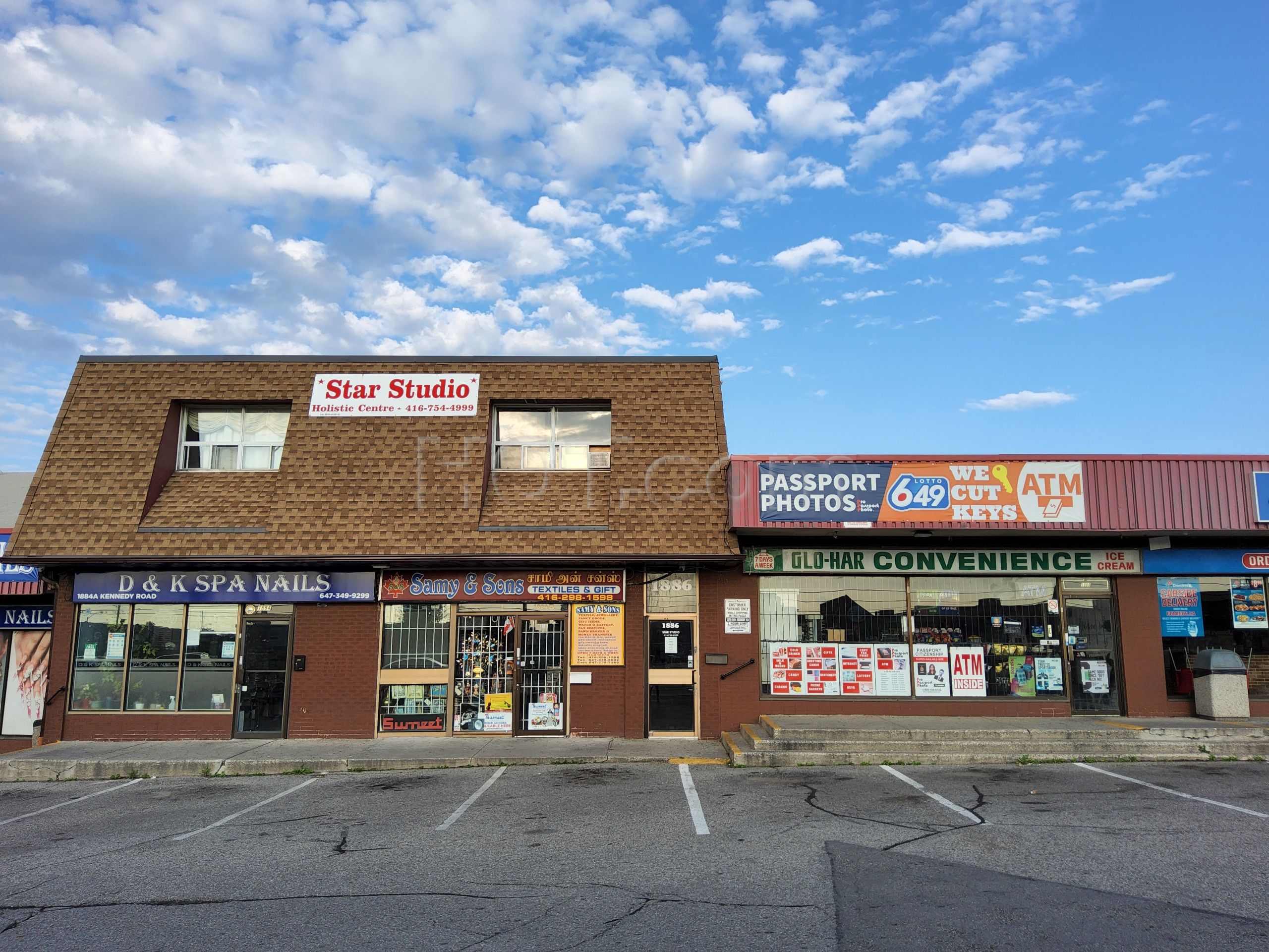 Toronto, Ontario Star Studio